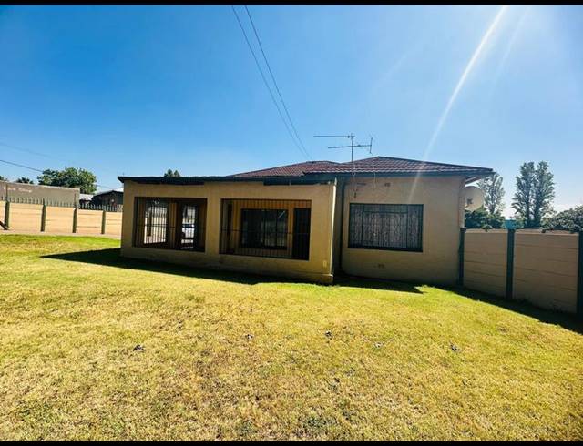 3 BEDROOM HOUSE FOR SALE IN DELVILLE